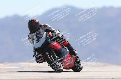 media/Oct-13-2025-Moto Forza (Mon) [[a66d839500]]/3-B Group/Session 4 (Turn 9)/